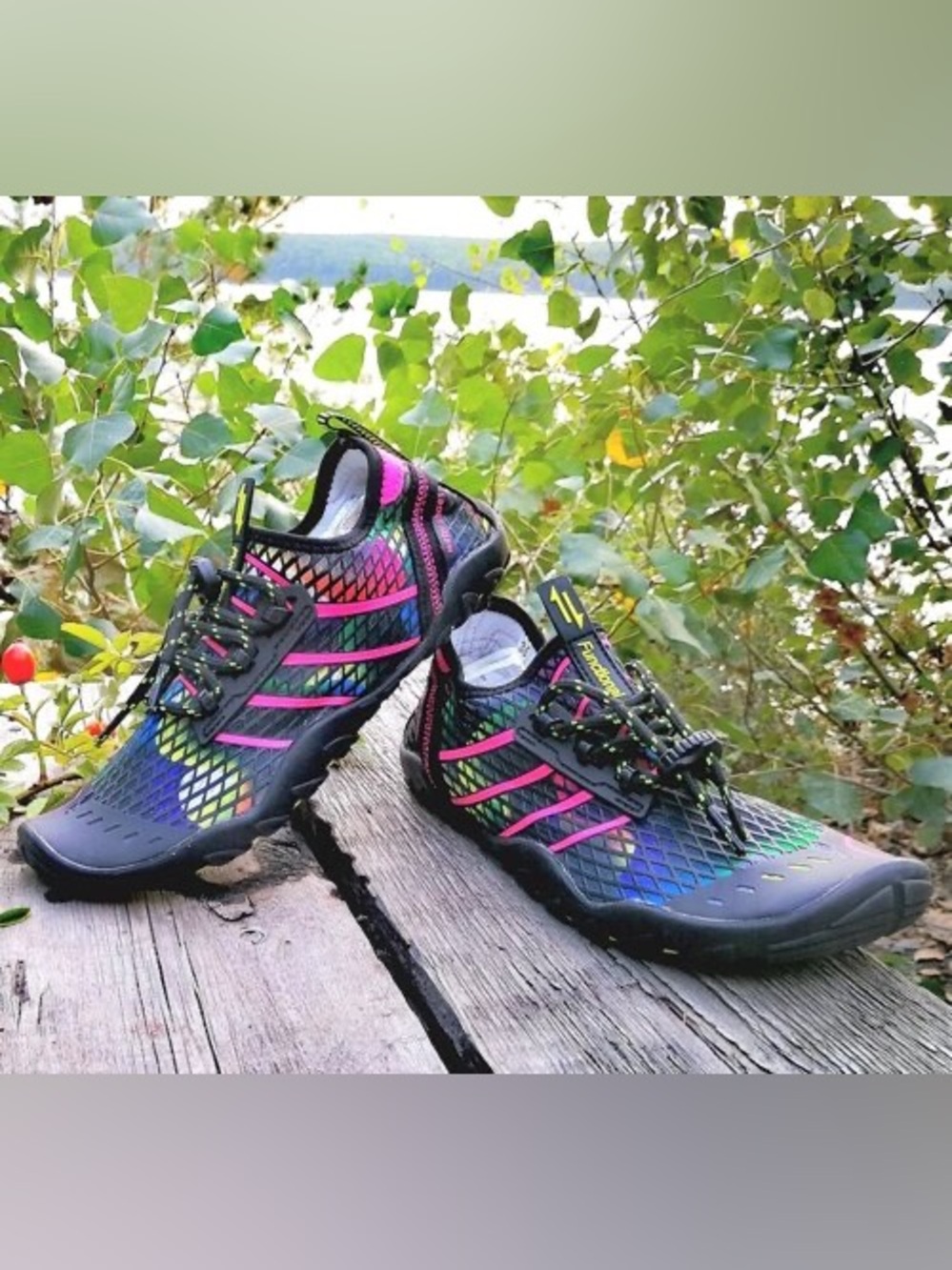 Lightweight unisex Multicolor Water Shoes size 38. New